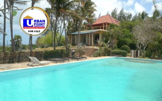 3 Bedroom Beach Villa on 1.7 acres in Malindi