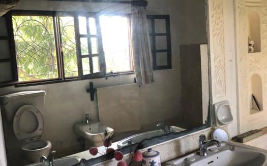 For sale 5 Bedroom house Marine park Casuarina Malindi.